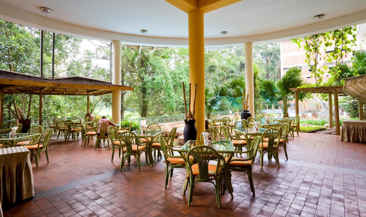 Golf Course Hotel Kampala Exteriér fotografie