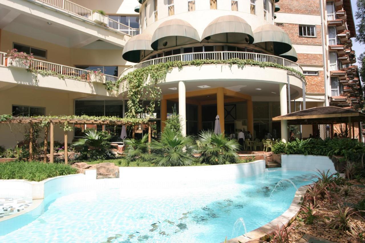 Golf Course Hotel Kampala Exteriér fotografie