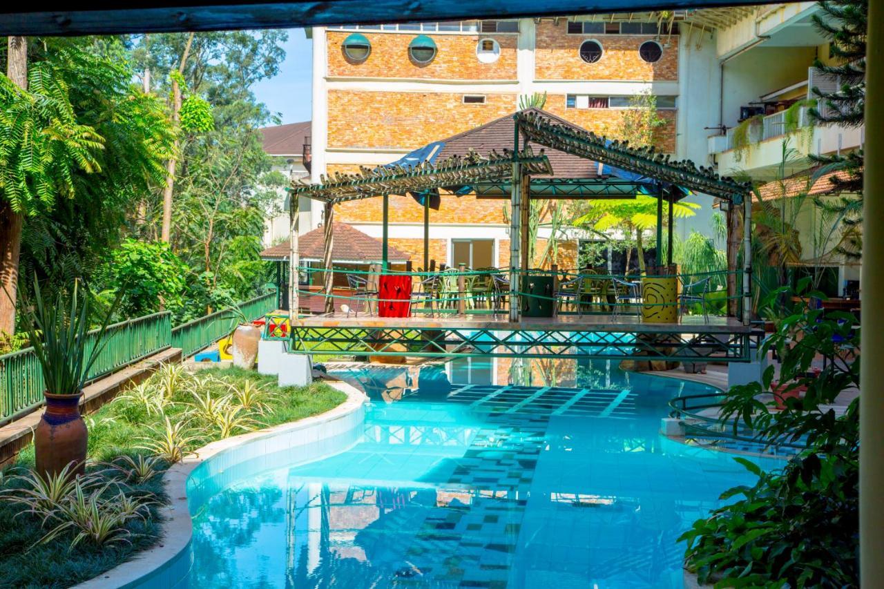 Golf Course Hotel Kampala Exteriér fotografie